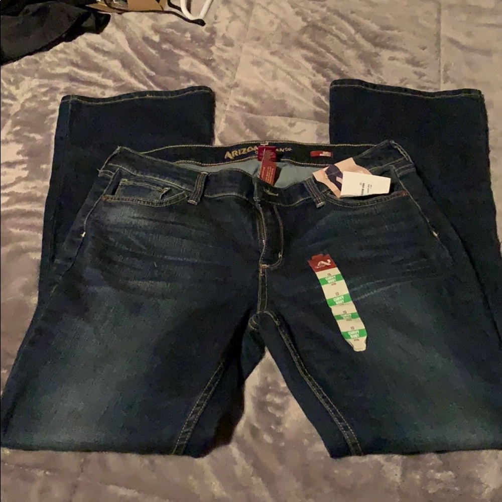 NWT Arizona Co. classic leg curvy boot cut jeans